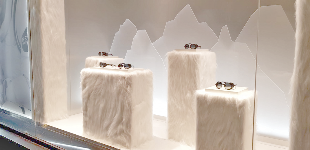 Galeries Lafayette Sunglass Hut Giorgio Armani vetrina Eurostands